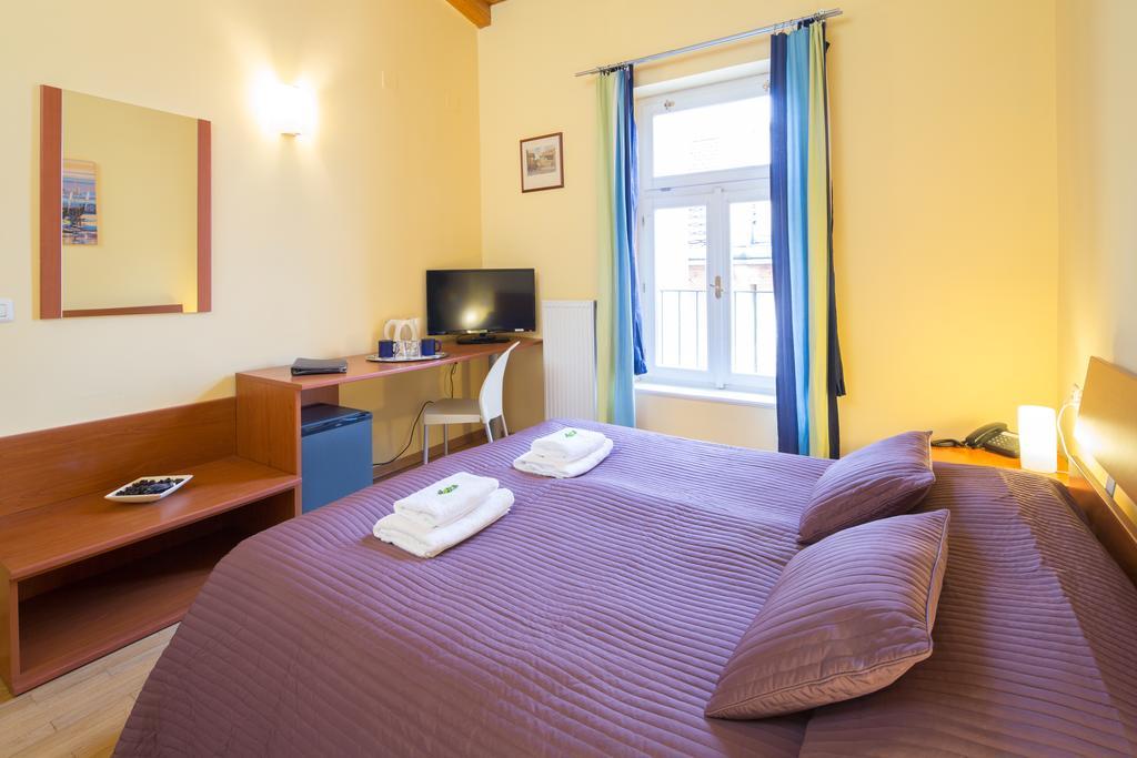 City Lounge Hotel Praga Quarto foto